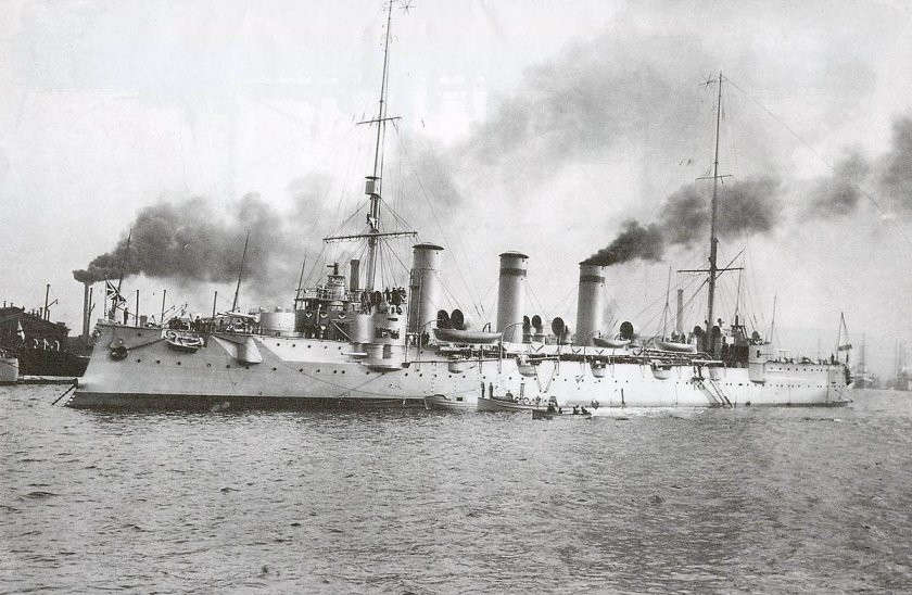 Олег бронепалубный крейсер