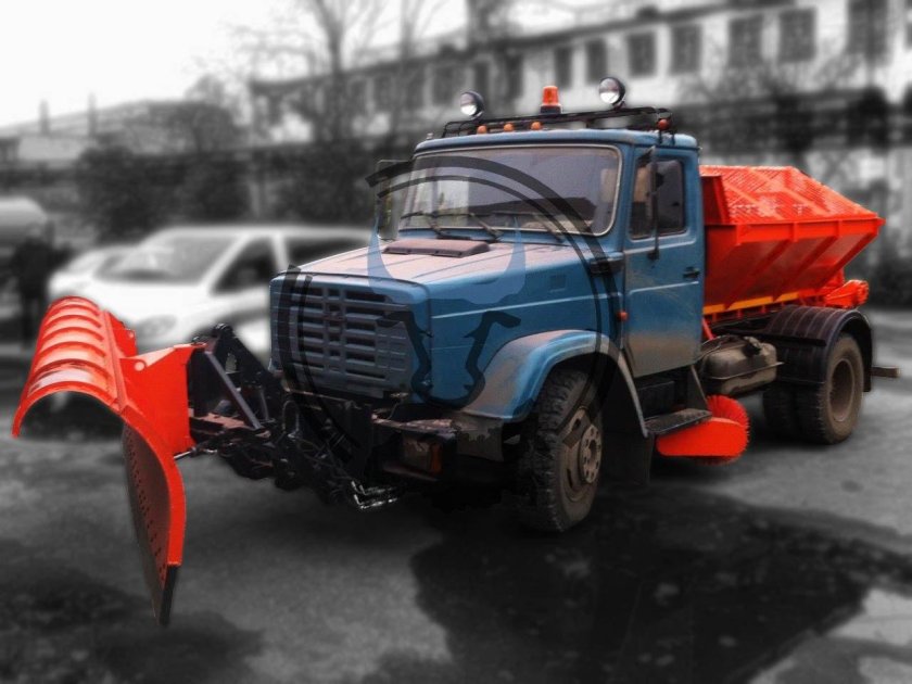 ЗИЛ 130 КДМ отвал