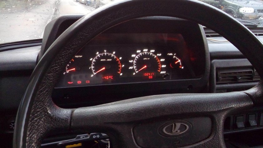 Панель приборов ВАЗ Нива 21213