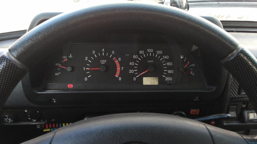 Щиток приборов от ВАЗ 2110 на ниву