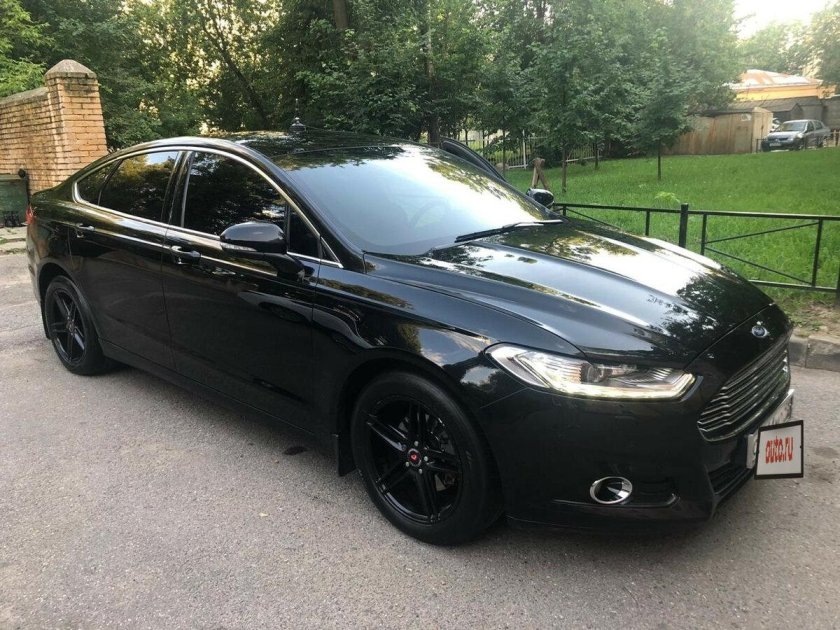 Ford Mondeo 2015 черный