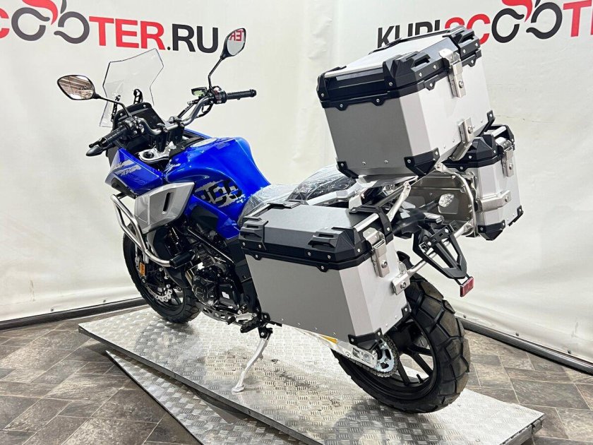 Регулмото Дискавери 400