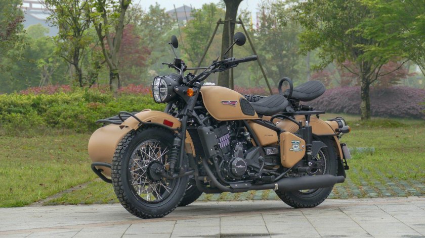 Мотоцикл CJ 700