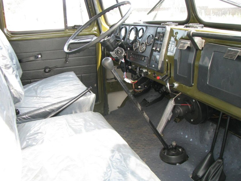 Урал 4320 салон