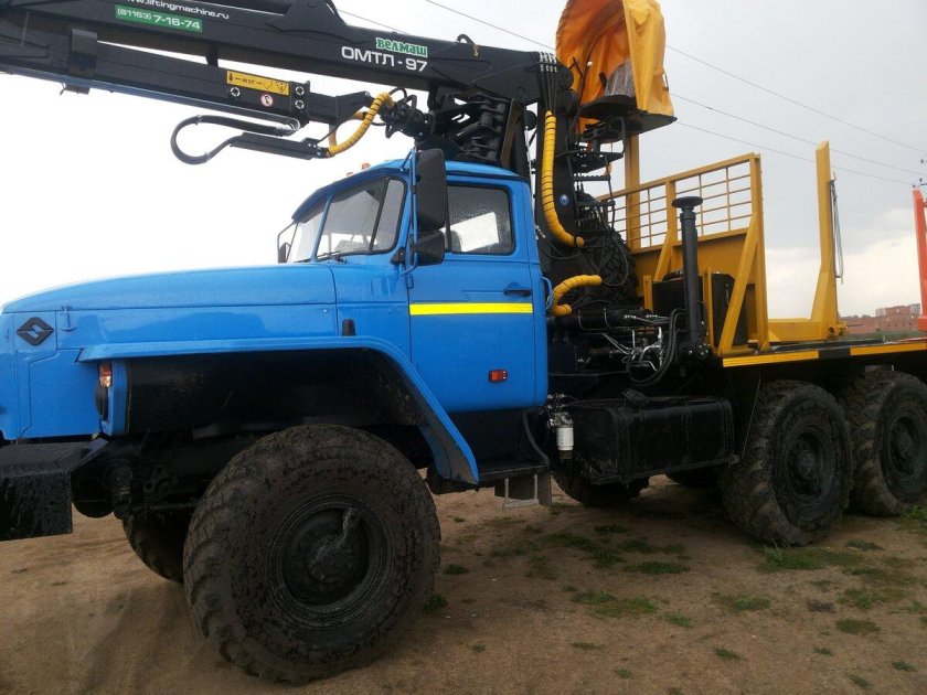 Урал лесовоз