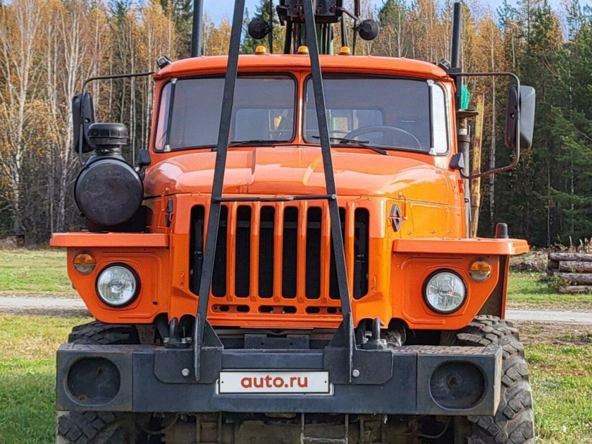 Урал лесовоз