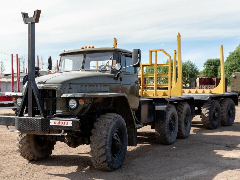 Урал 375 лесовоз