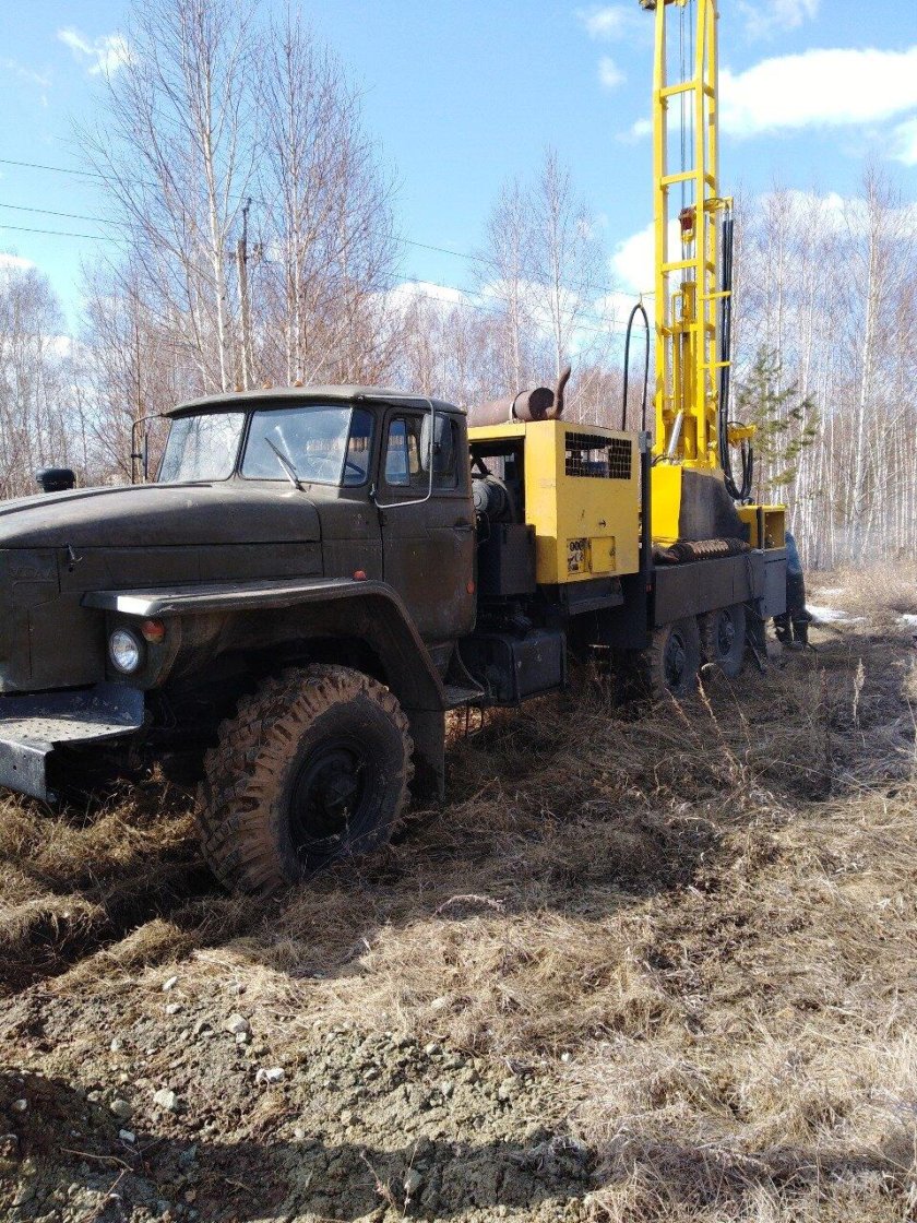ЗИЛ 131 буровая