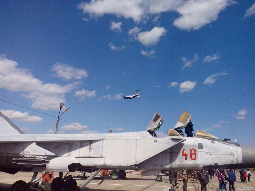 Миг 25 сверхзвуковой самолёт