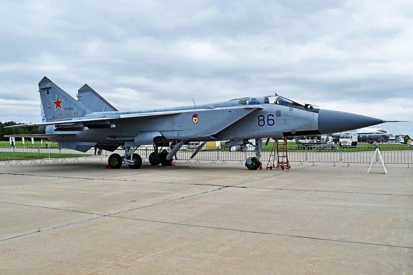 Миг-31 сверхзвуковой самолёт