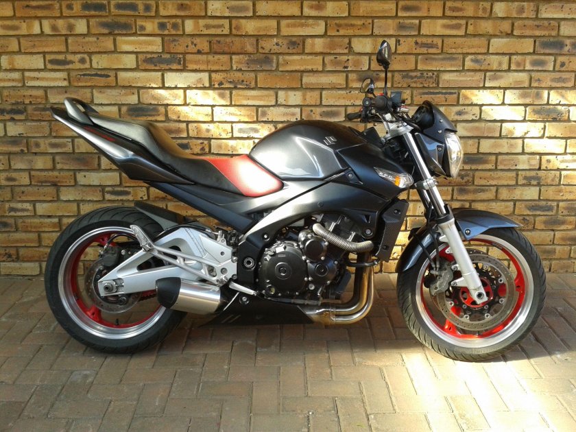 Suzuki GSR 600 2007