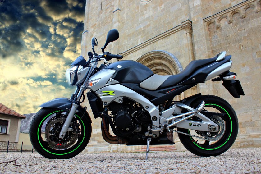 Suzuki GSR 600 2006