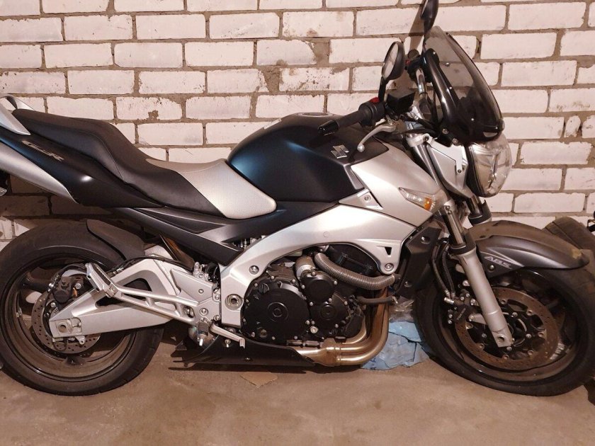 Suzuki gsr 400 2008