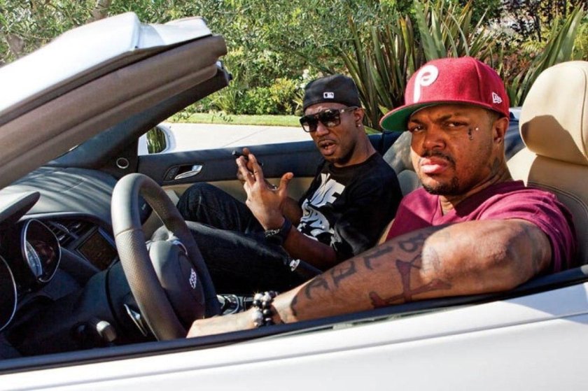 Негр в тачке