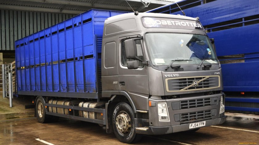 Вольво 4х2 бортовой