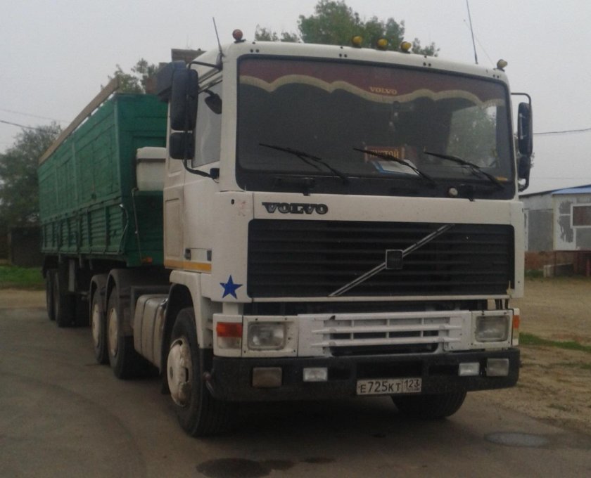 Зерновозы Вольво ф12