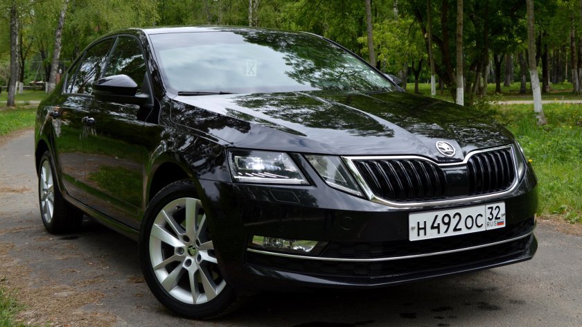 Шкода Октавия а8 черная
