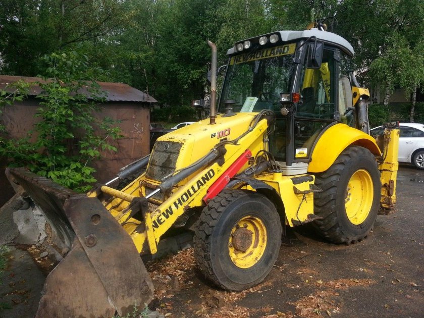 Экскаватор-погрузчик New Holland b110