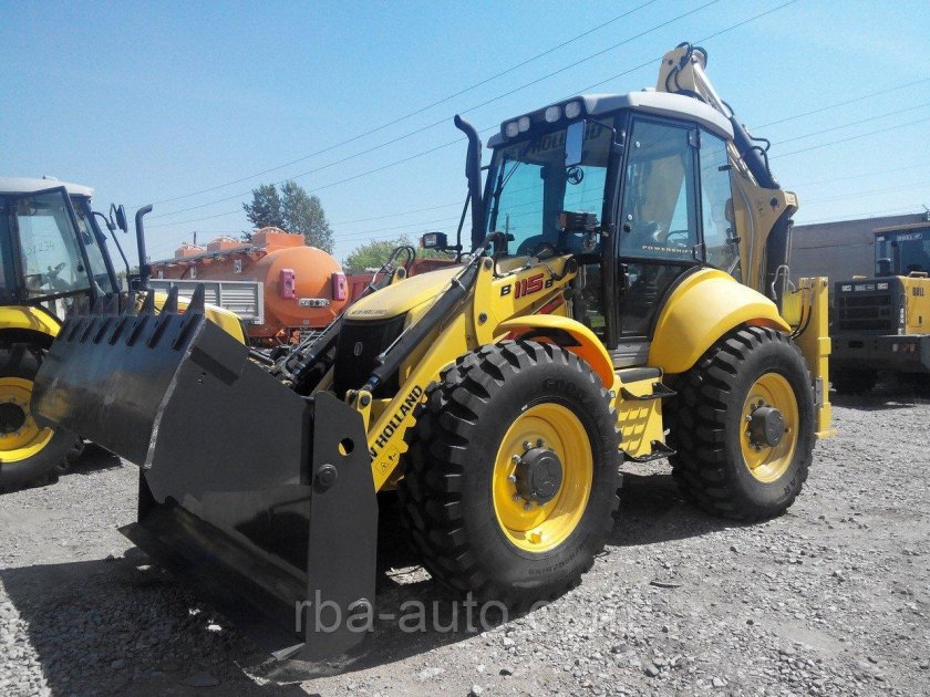 Экскаватор-погрузчик New Holland b115
