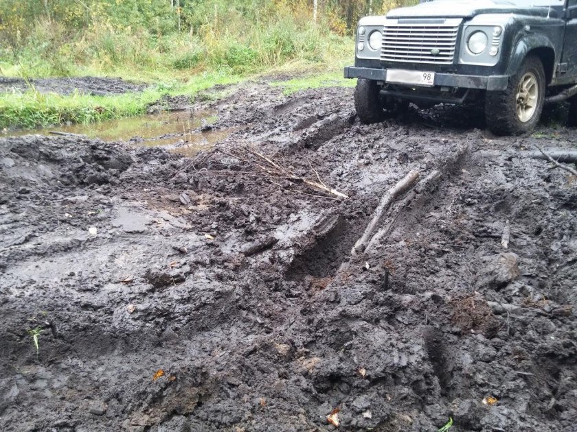 Много грязи из под колес