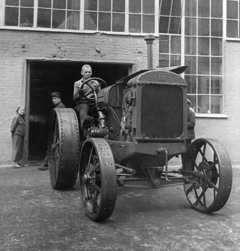 Трактор СТЗ 15/30