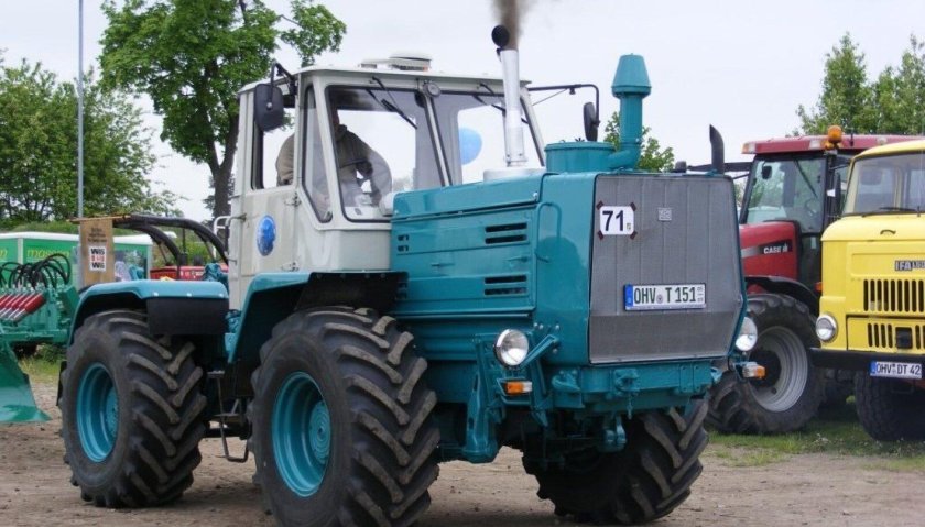Т-150к трактор