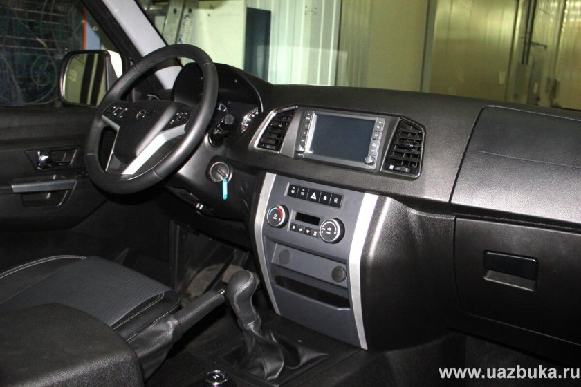 Панель УАЗ Патриот 2016