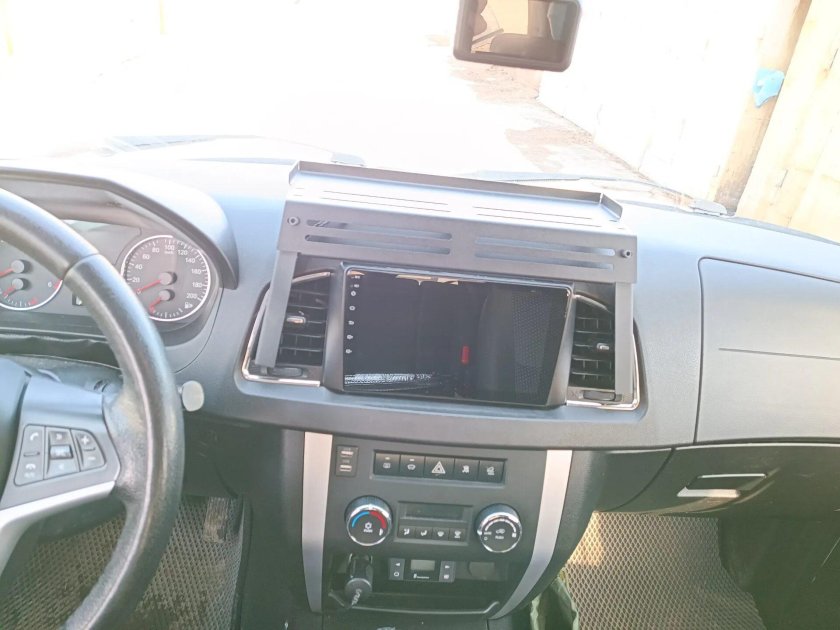 Передняя консоль УАЗ Патриот 2018