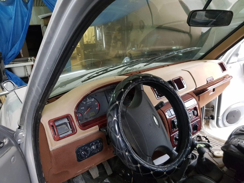 Перетяжка панели УАЗ Патриот