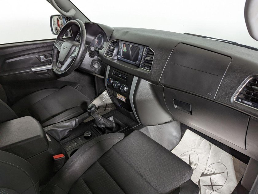 УАЗ Патриот 2021 салон