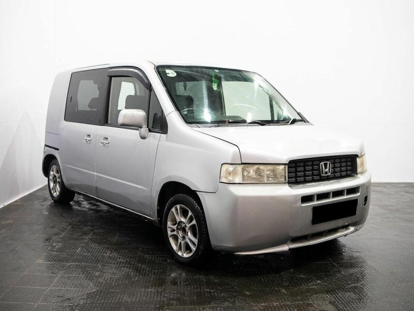 Honda mobilio spike 2003