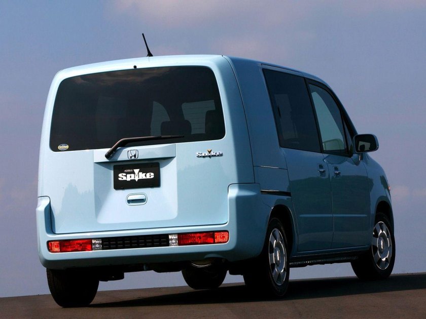 Honda Mobilio Spike