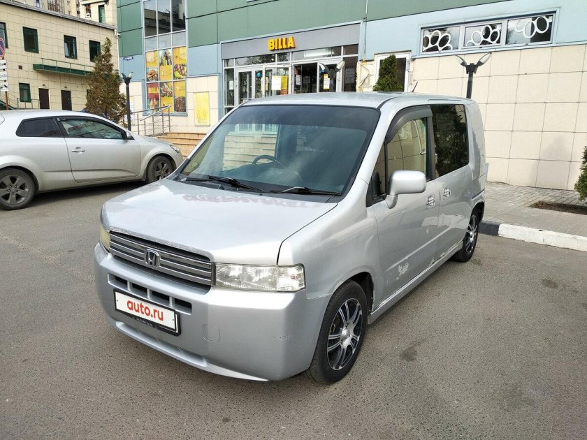 Honda Mobilio Spike 2003