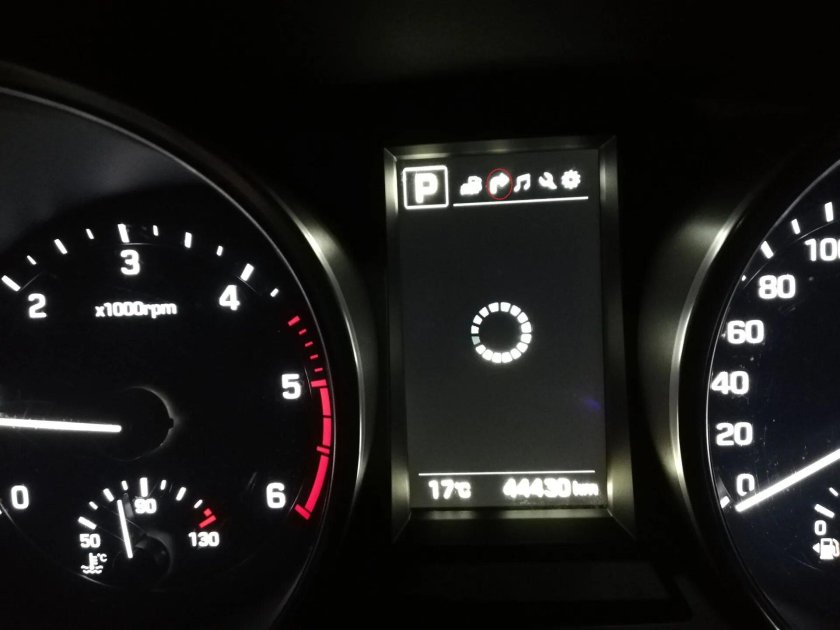 Приборная панель Санта Фе 2