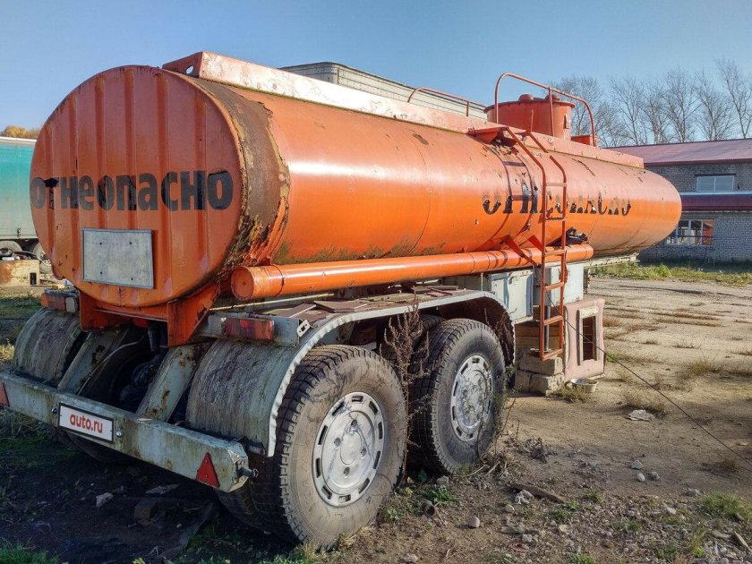 Полуприцеп цистерна НЕФАЗ