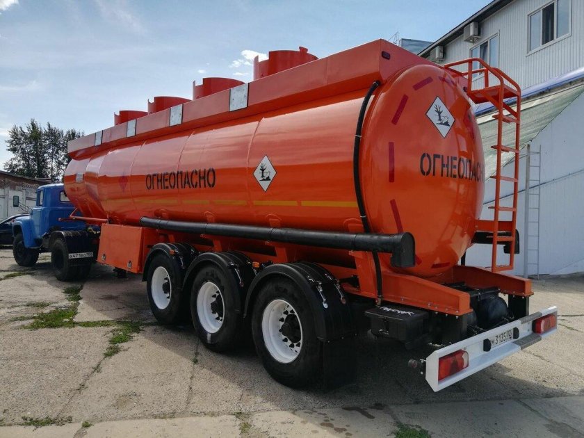 Полуприцеп цистерна бензовоз 28м3