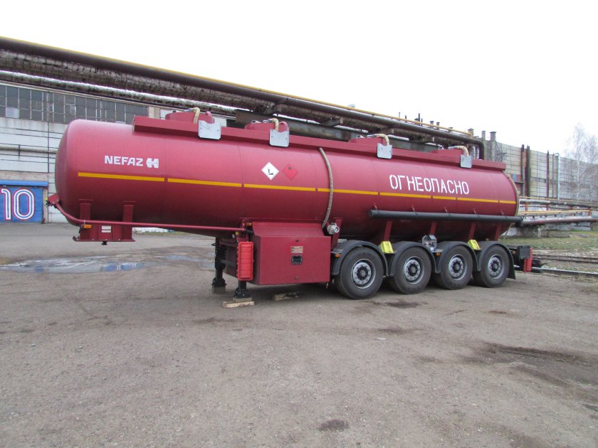 Полуприцеп цистерна НЕФАЗ