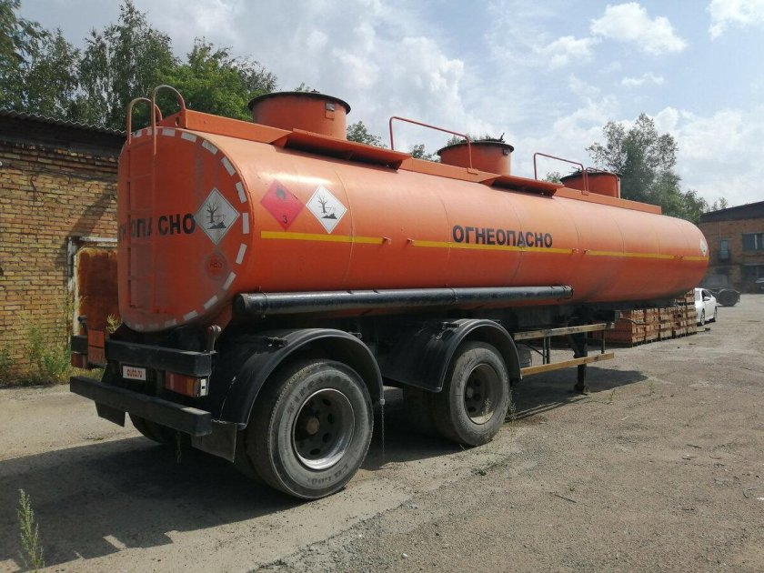 Полуприцепа-цистерны НЕФАЗ 9693