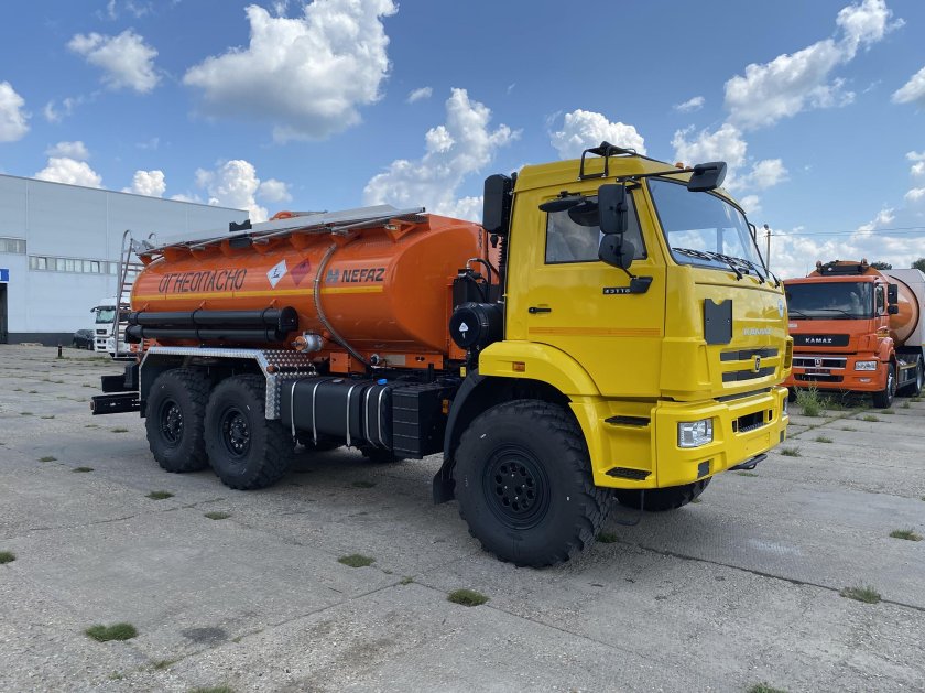 КАМАЗ НЕФАЗ 66062-10
