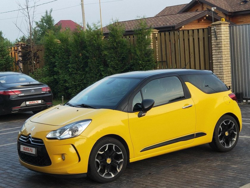 Citroen ds3 желтый