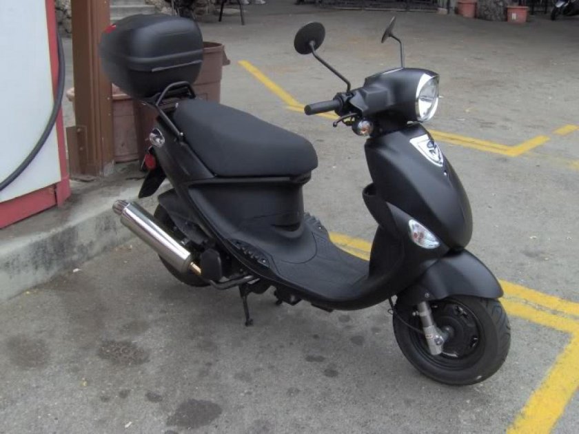 Скутер Joy 2009 черный