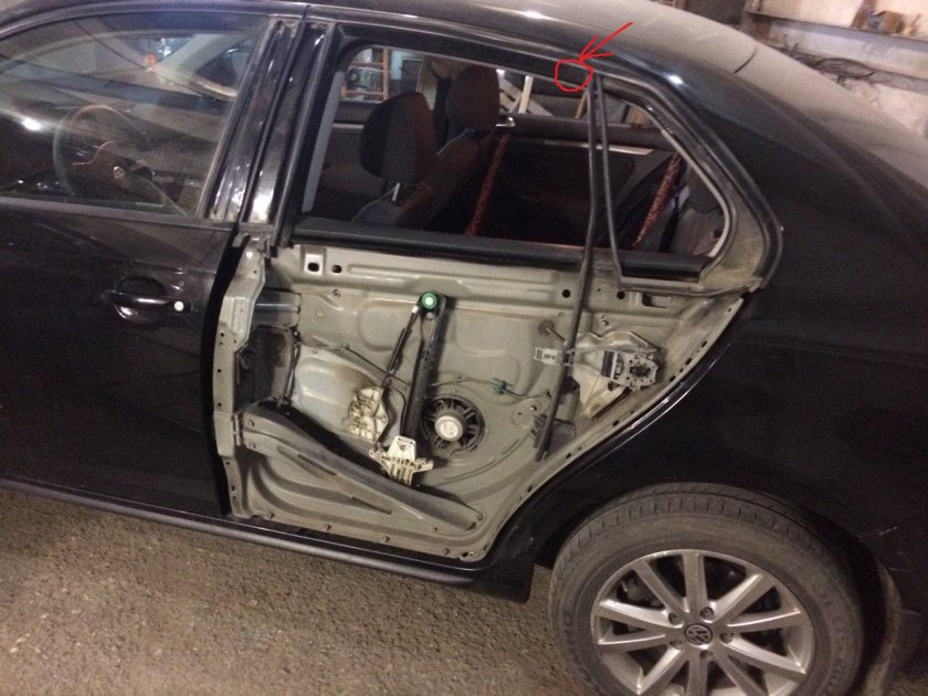 Двери на Фольксваген Джетта 6