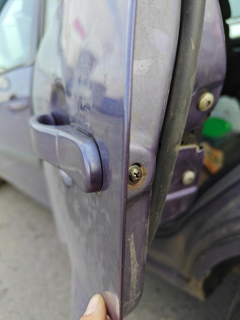 Сухарь ограничитель двери Форд Фьюжн