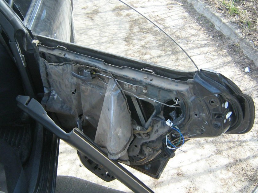 Как снять дверную карту на Виста Ардео