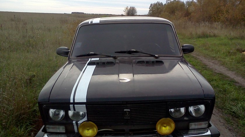 ВАЗ 2106 черный матовый