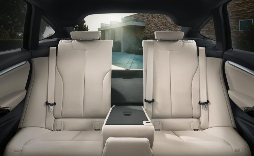 БМВ 5 gt салон