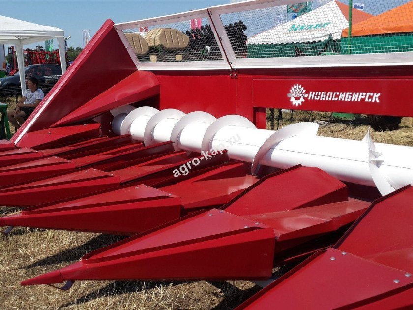 Жатка для уборки подсолнечника наш 873м