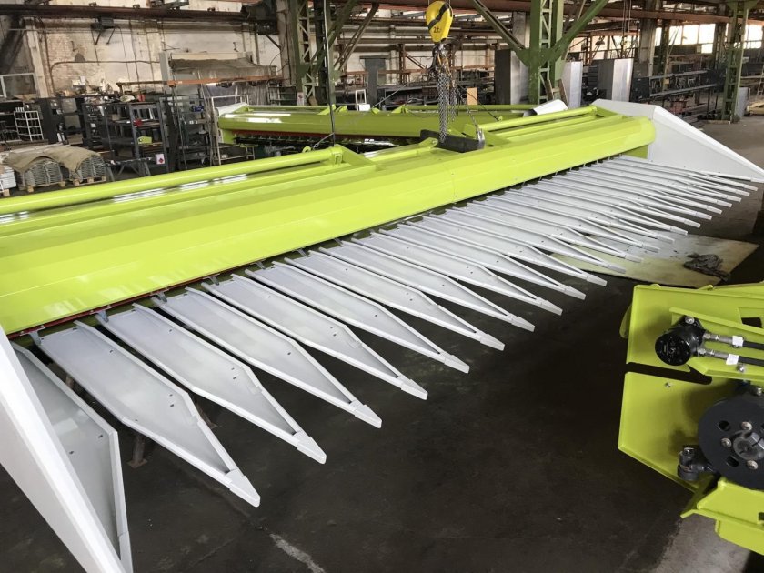 Жатки для уборки подсолнечника ПС-8