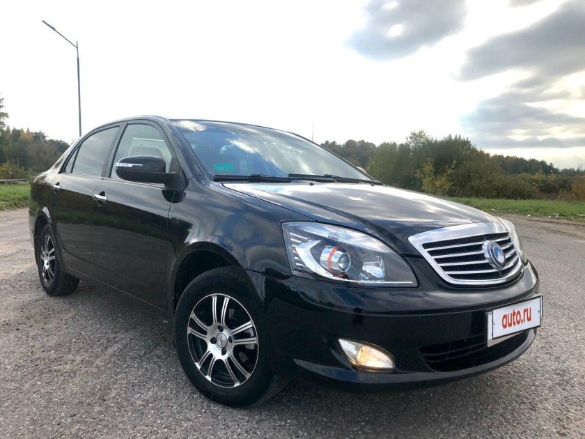 Седан Geely sc7