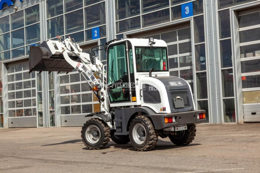 Погрузчик фронтальный одноковшовый bull sl100